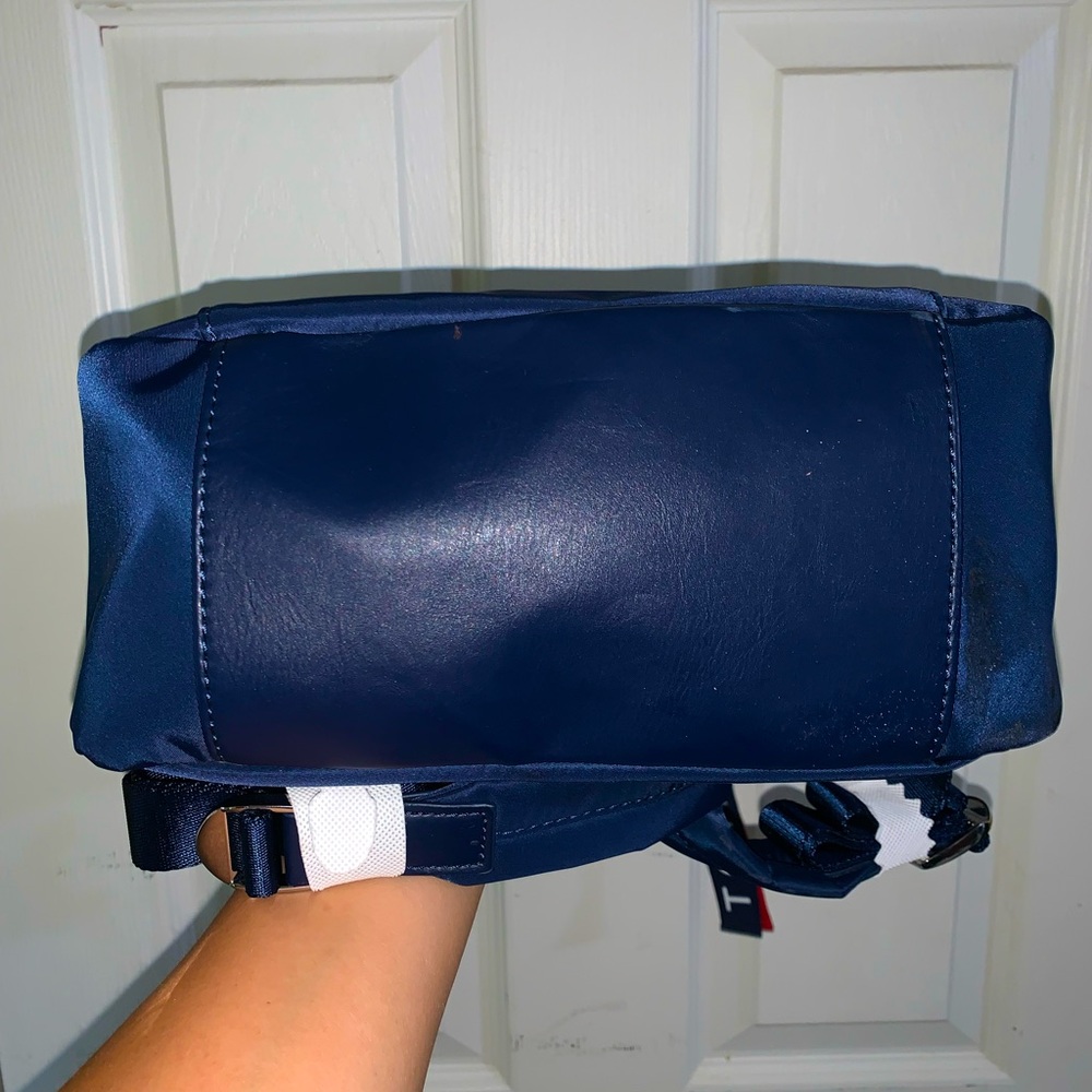 TOMMY  Backpack. - Picture 4 of 7